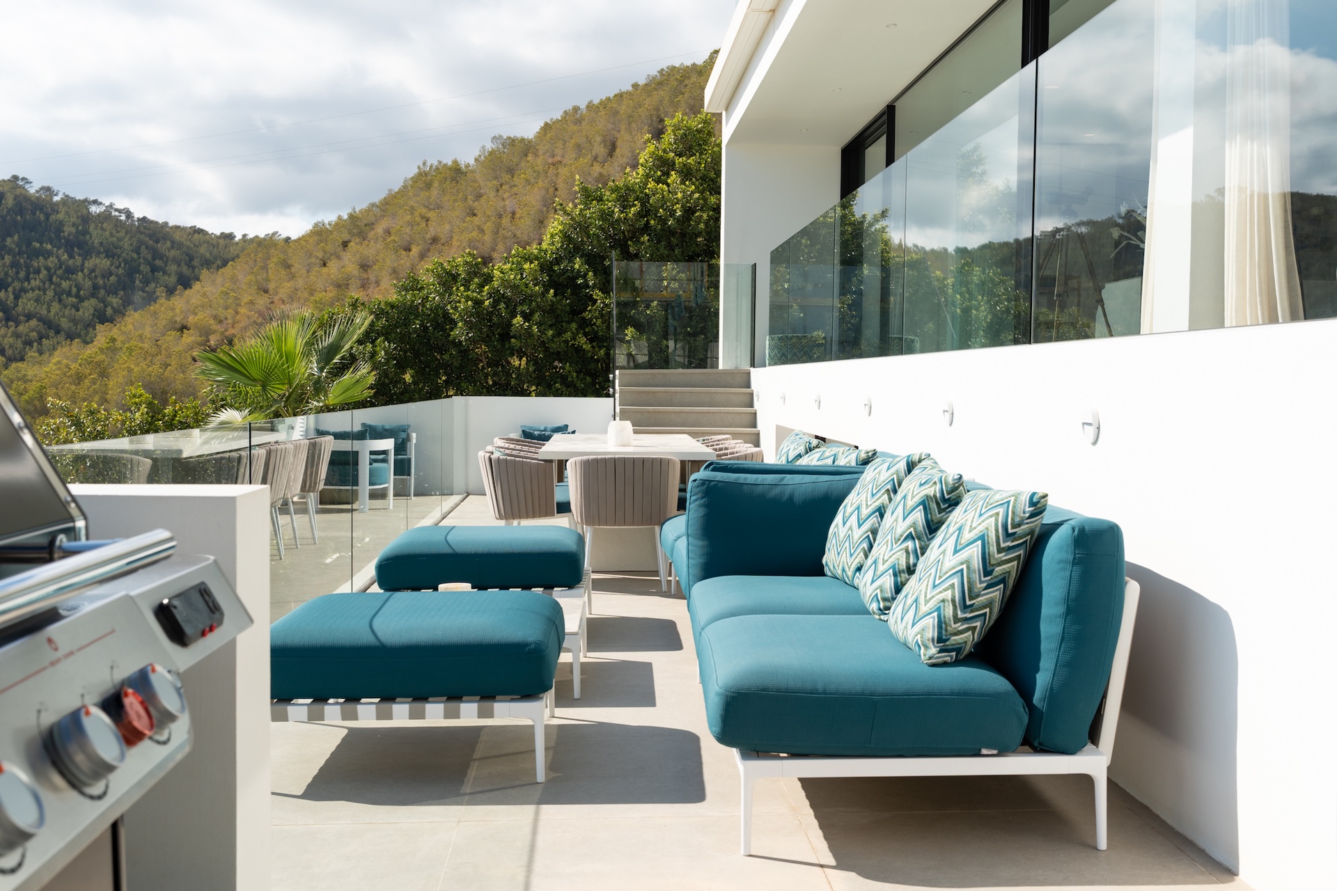 Resa Estates Ibiza Cas Mut villa te koop sale exterior lounge .jpg